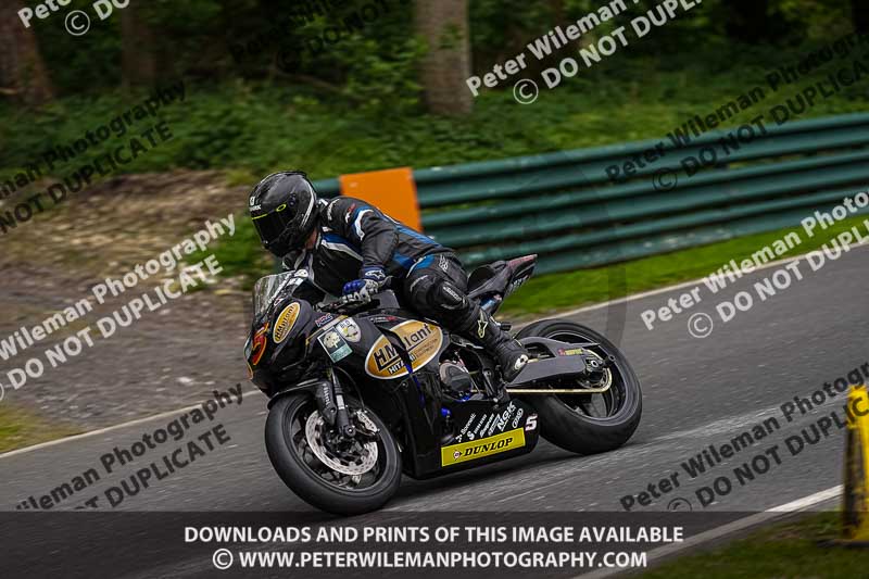 cadwell no limits trackday;cadwell park;cadwell park photographs;cadwell trackday photographs;enduro digital images;event digital images;eventdigitalimages;no limits trackdays;peter wileman photography;racing digital images;trackday digital images;trackday photos